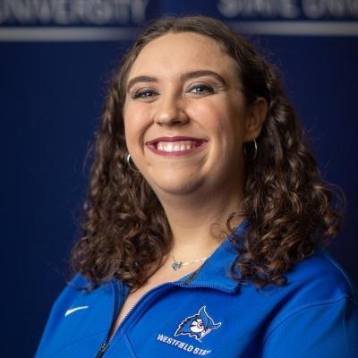 Headshot of Isabella Valadas, Admission Counselor